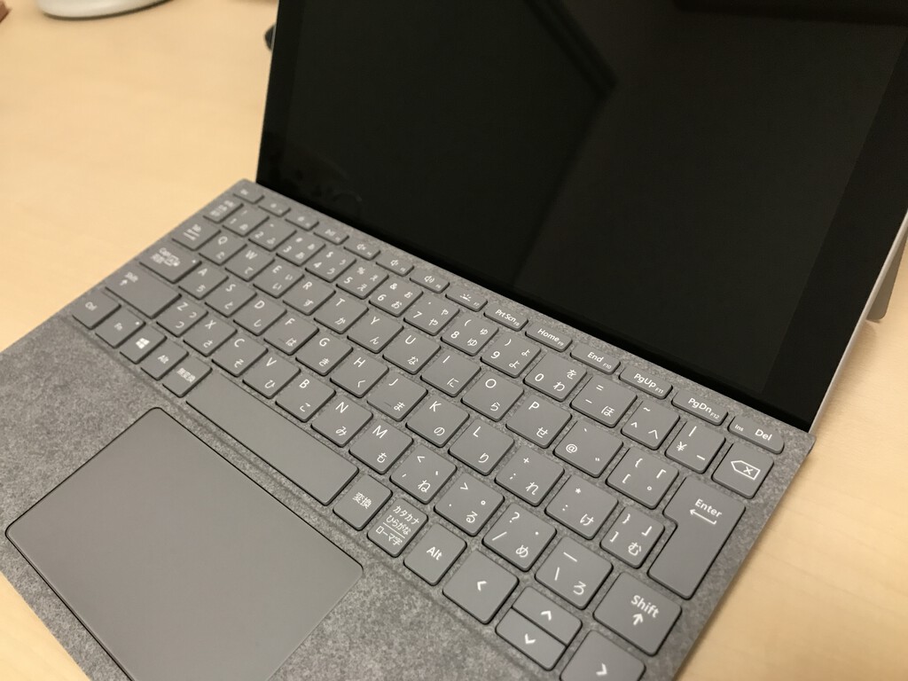 Microsoft Surface Go MHN-00014 雑感